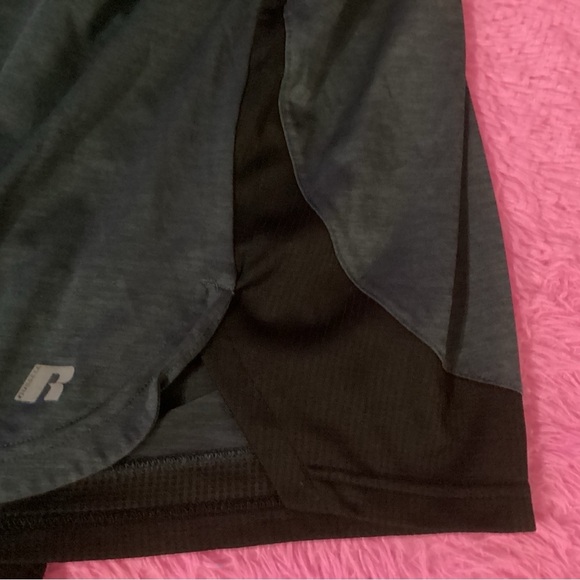 2PK RUSSELL ATHLETIC WEAR, SIZE 3X 1 PR SWEATPANTS AND 1 PR ATHLETIC SHORTS - Picture 5 of 7